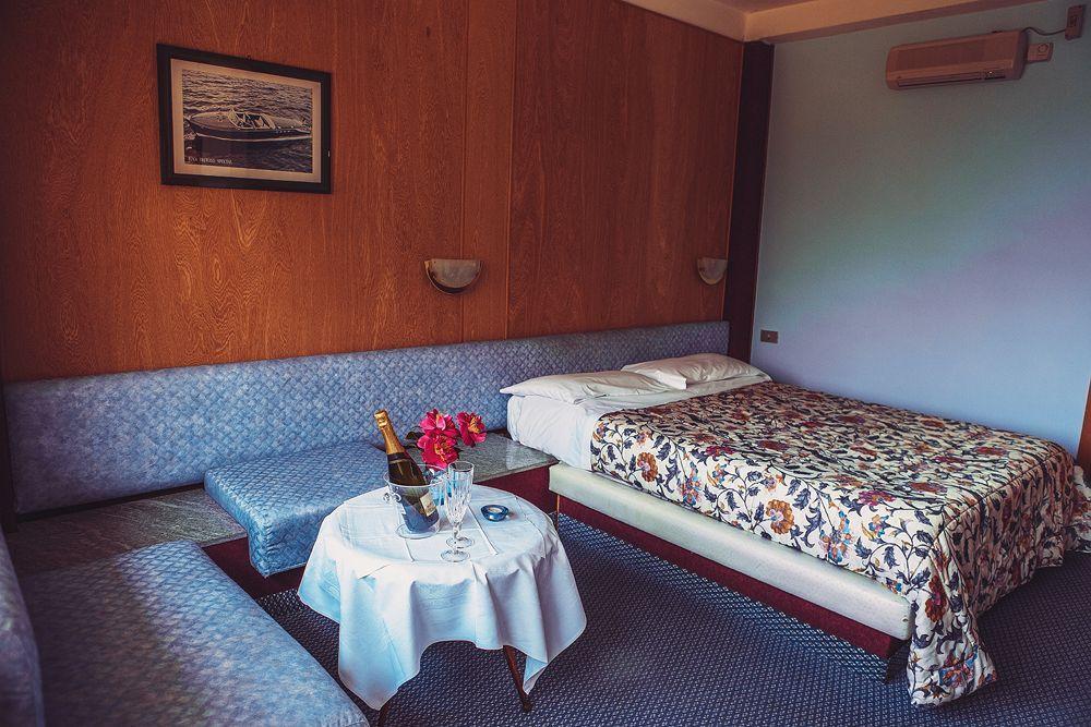 Hotel Nautilus Valmadrera Kültér fotó