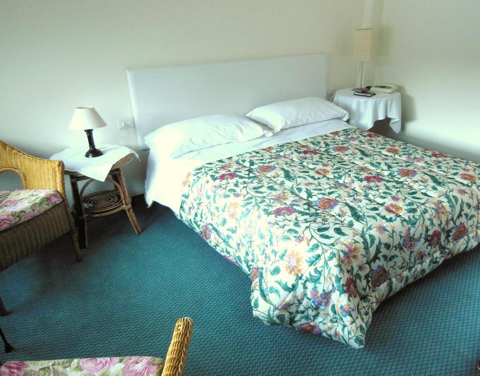 Hotel Nautilus Valmadrera Szoba fotó