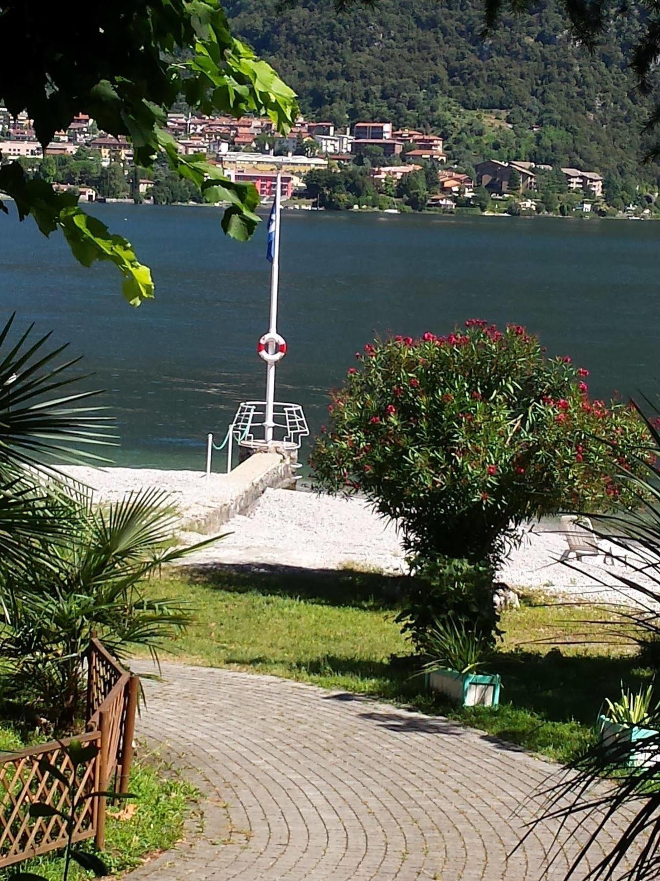 Hotel Nautilus Valmadrera Kültér fotó